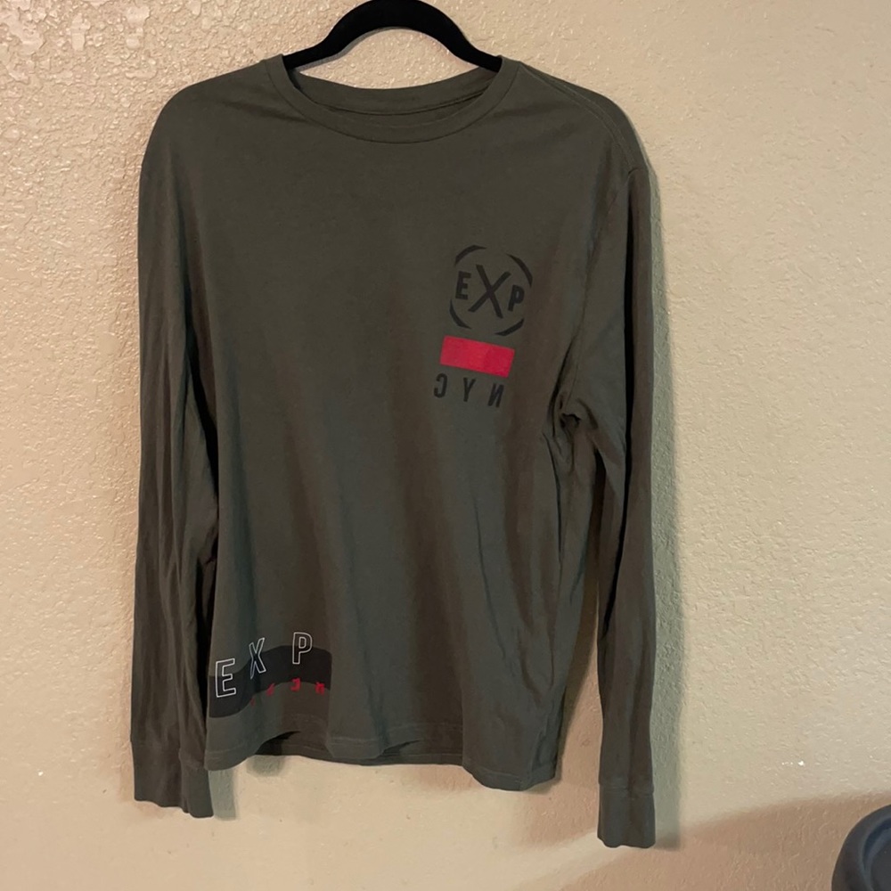 Express quality + fit graphics long sleeve shirt